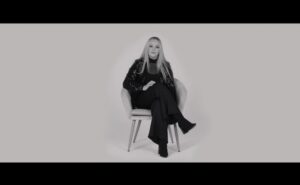 Christchurch Based Artist Emma Rutherford, Releases Powerful New Single 'change'