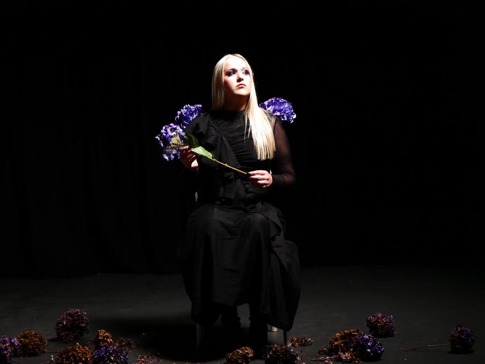 Christchurch Based Artist Emma Rutherford, Releases Soulful New Single 'indigo'