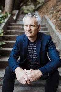 Damien Binder Releases A Brand New 2023 Single 'bright Side'