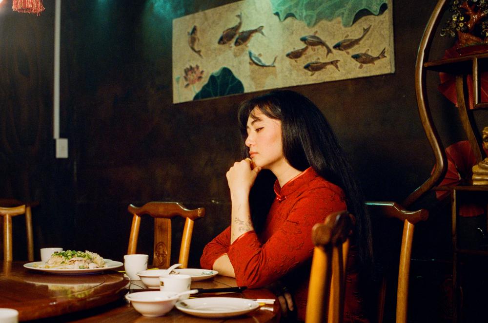 Dān Dān (one Half Of Ersha Island 二沙岛) Announces Debut Single ‘pressure Cooker’