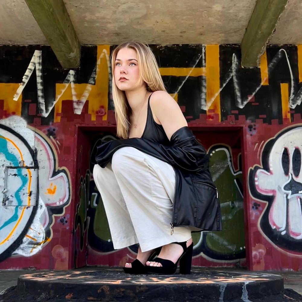 Dunedin Born And Raised Niamh Crooks Announced As Winner Of Spark Open Audition As Voted For By Aotearoa