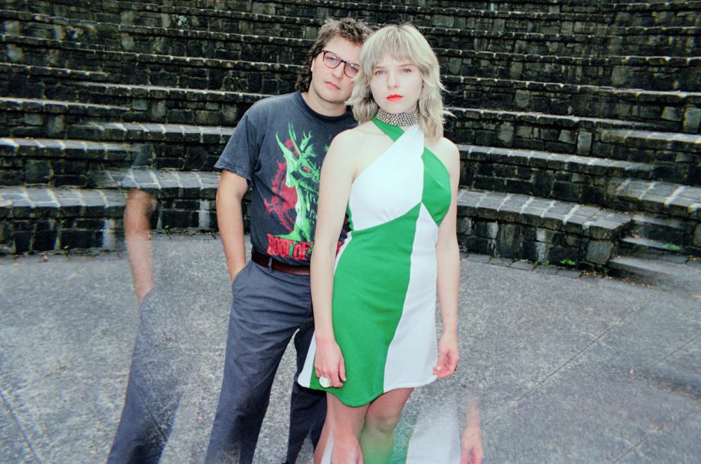 Earth Tongue Releases New Single And Video 'out Of This Hell'