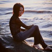 Eden Iris Releases New Single 'the Love That Still Lives Here'
