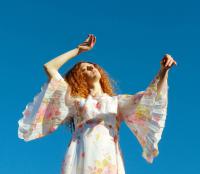 Elleio Releases Debut Ep 'the Diary Of A Fruit Loop' In English & French