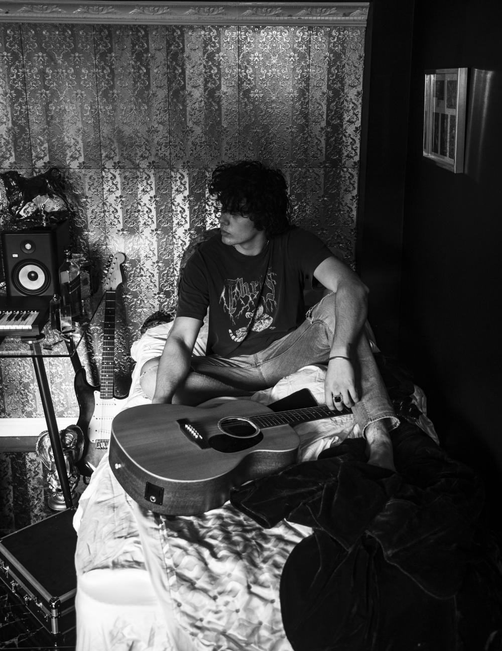 Emerging Pop Star Ben Horlock Releases Emotive New Single 'this Ain’t The End'