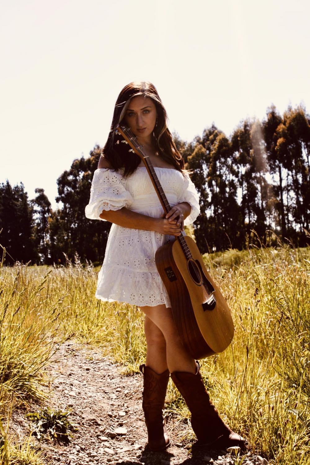Emerging Talent Karra Rhodes Drops Infectious Debut Single 'why Can’t I Love You Less'