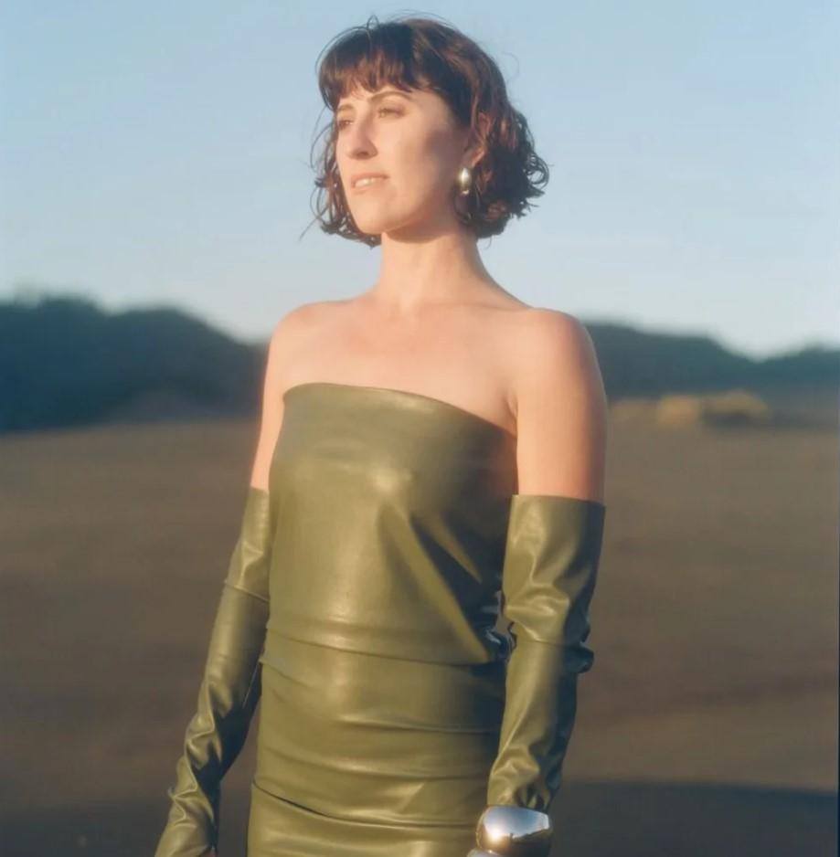 Finding Roots And Rhythm, Alba Rose Shares Her New Irresistible Single 'sardinero'