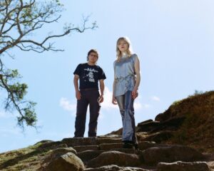 Fuzz Rock Duo Earth Tongue Announce 'great Haunting' + Sign To In The Red Records