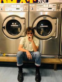 Harry Parsons Releases New Single, 'complicate'