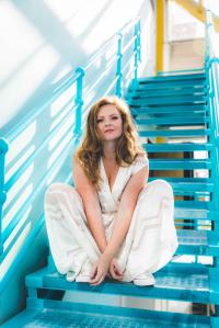 Helen Corry To Release Debut Ep
