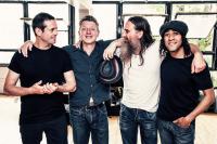 Iconic Uk Band Cast To Tour New Zealand For The First Time