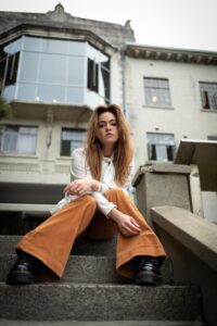 Jennifer K. Austin Releases New Single 'cards'