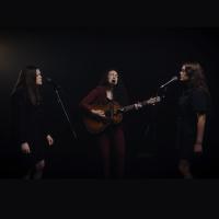 Jenny Mitchell Releases Acoustic Video For Stirring Single 'trouble Finds A Girl'
