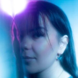 Julia Belle Releases Third Single 'pretty Face'