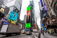 Kaylee Bell Tops Times Square, New York City