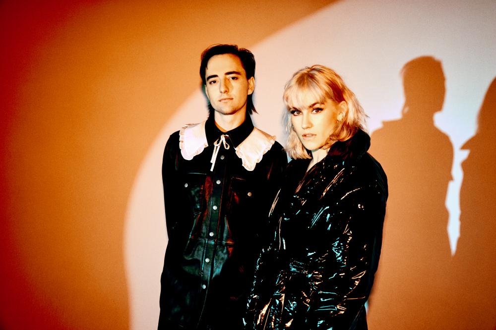Kiwi Pop Duo Foley Releases Silky Smooth New Single 'on The Rocks'