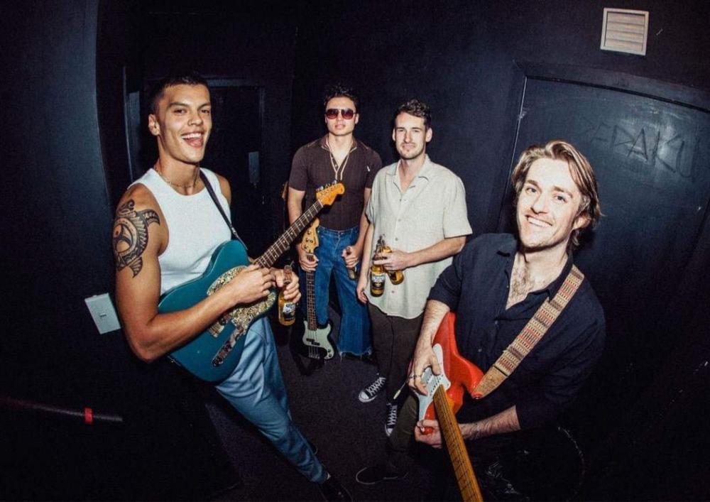 Local Up And Coming Kiwi Band Junior Junior Unveils Debut Single 'don&rsquo;t Walk Away' And Announce Ep Release