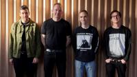 Long Distance Runner Share New Track 'on/off'