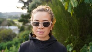 Mahina Lawrence Releases Her Debut Single, '7 Seas' Today