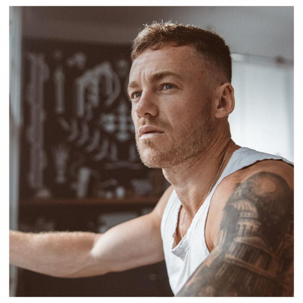 Mitch James Releases Heartfelt New Single 'mumma And Me'