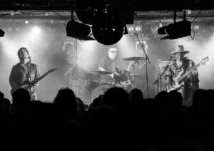 Māori Supergroup Te Tokotoru Packs A Punch On New Waiata 'ka Whiua Ngā Ringa'