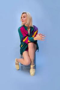 New Zealand Indie Pop Chanteuse Lisa Crawley Releases Ep 'looking For Love (in A Major)' Today