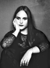 New Zealand’s Erin Myers' New Alternative Pop Single 'loser' Out Now