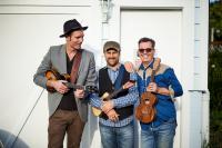 Nukes Ukulele Trio Christmas Show