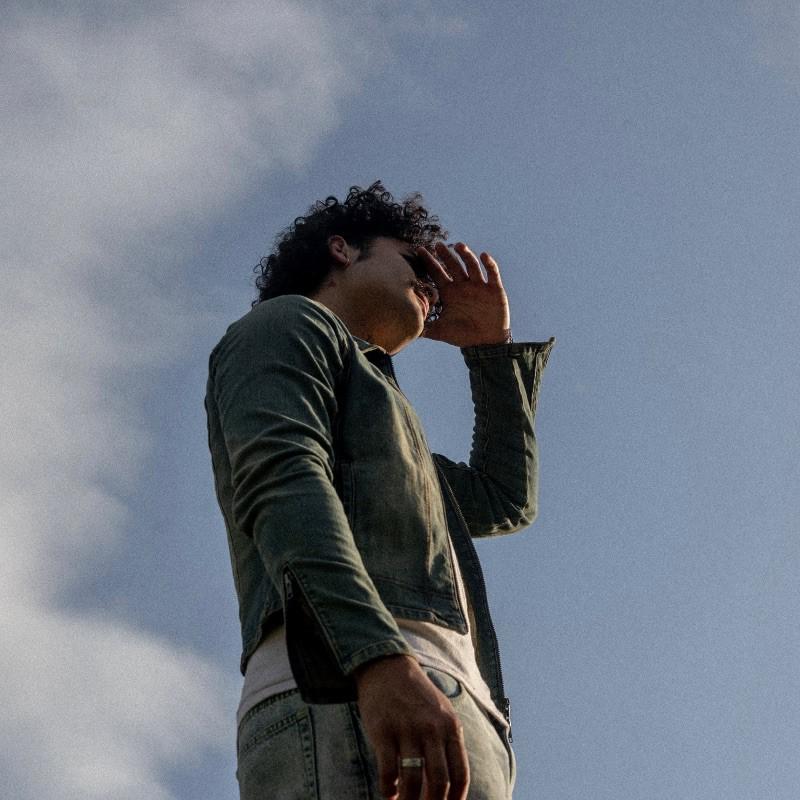 Raglan’s Reiki Ruawai Drops Bitter Sweet, Uplifting New Tune 'in Time'
