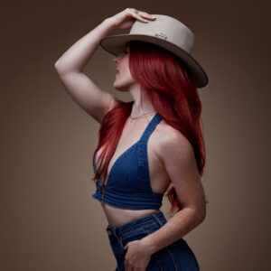 Rising Country Pop Artist Murphy Moore Reveals Her Sophomore Single