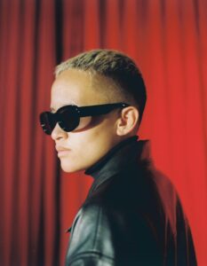 Rising Talent Ray Leslie Drops Irresistible Vibe With New Single + Video: 'who Do You See'