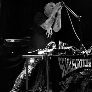 Schkeuditzer Kreuz Takes Industrial Synth Crust To Japan