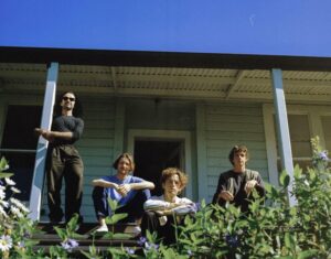 Soaked Oats Release New Video &lsquo;pink Beach&rsquo;