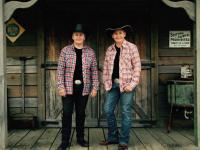 The Topp Twins Announce Tour Dates