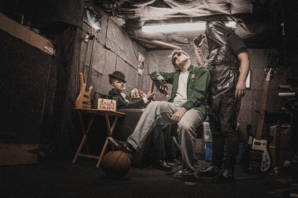 Voodoo Bloo Release Video For 'cardboard Box Office'