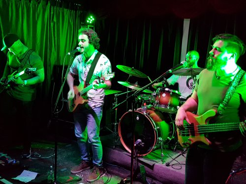 Gig Review: Cafe Fistfight @ The Ding Dong Lounge, Auckland 27/11/2020 3