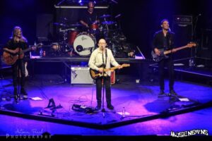 Gig Review: Dave Dobbyn @ Spark Arena, Auckland 01/11/2020 3