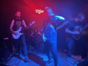 Gig Review: Pale Flag @ The Thirsty Dog, Auckland 16/04/2022 3