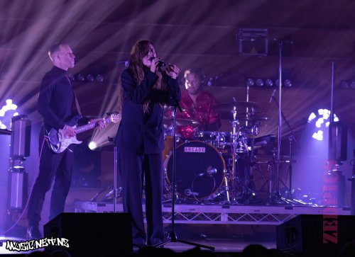 Gig Review: Reb Fountain @ Town Hall, Auckland 29/07/2022 4