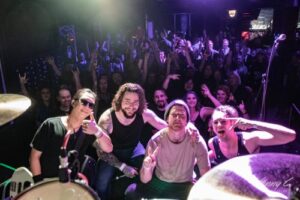 Gig Review: Stray Dogs @ AUX, Auckland 26/05/2023