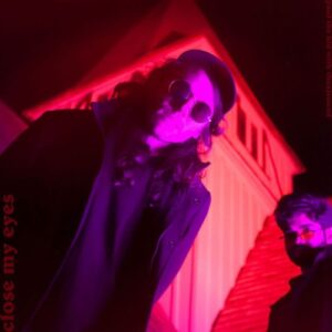 Single Review: Close My Eyes 1