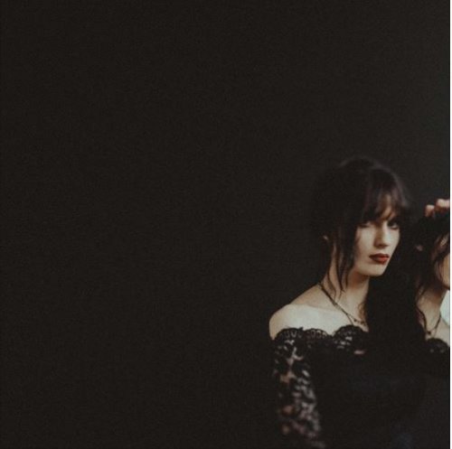 Single Review: Faded Image 1