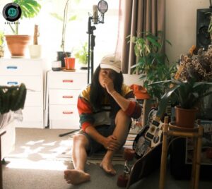 Single Review: Waiting On What To Say 1
