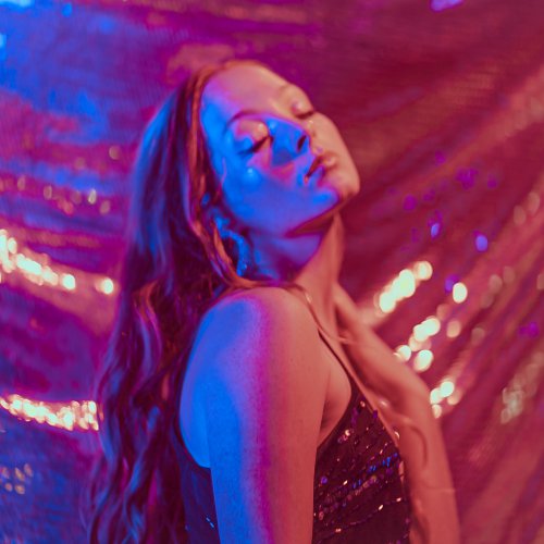 Single Review: Wired 1